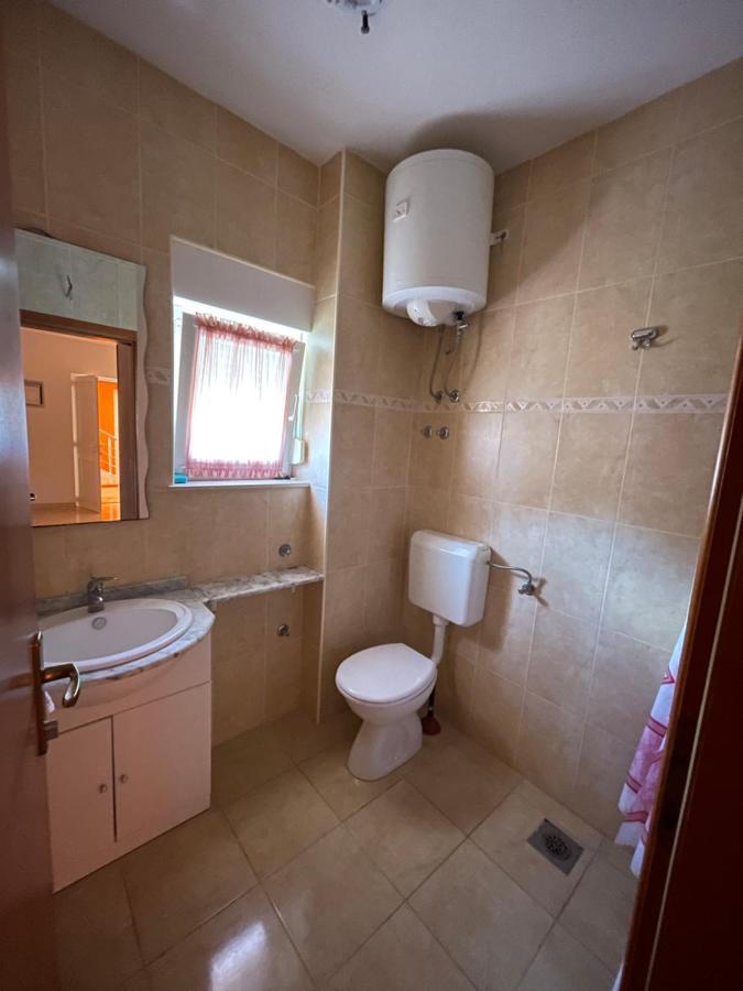 Apartman Jukic Hotel Marina Exterior photo